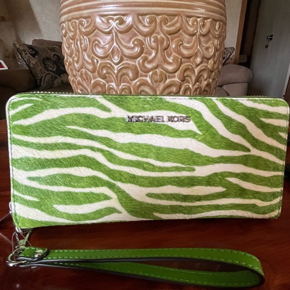 Michael Kors Green Zebra Print Women's Wallet Calf Hair NWT - Picture 1 of 9